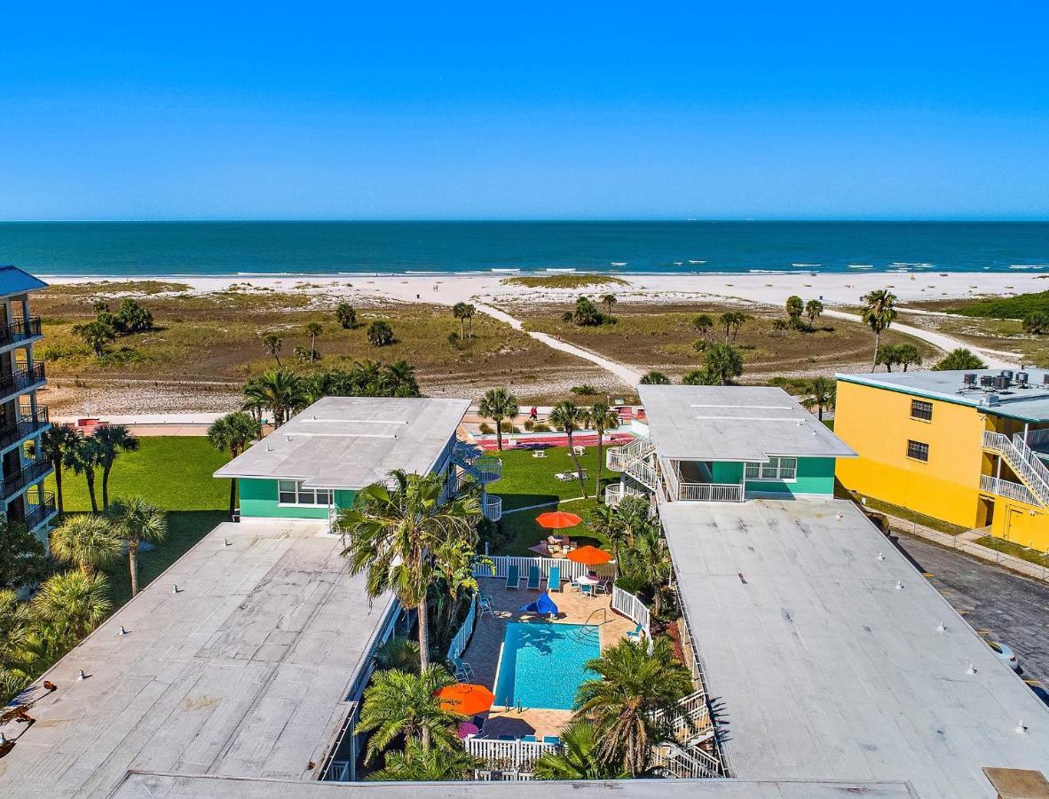 Tropic Terrace #16 - Beachfront Rental Apts St. Pete Beach Eksteriør bilde
